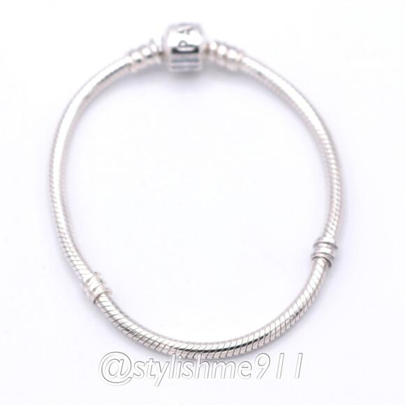 Authentic PANDORA Moments Barrel Clasp Charm Bracelet - 590702HV - Picture 4 of 12